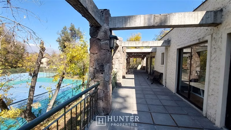 Hermoso y exclusivo 4D-3B en entorno verde tranquilo piscina - Imagen 50