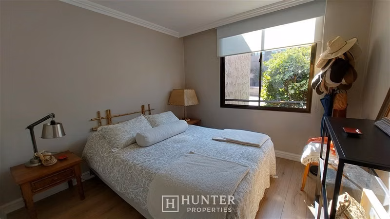 Hermoso y exclusivo 4D-3B en entorno verde tranquilo piscina - Imagen 19