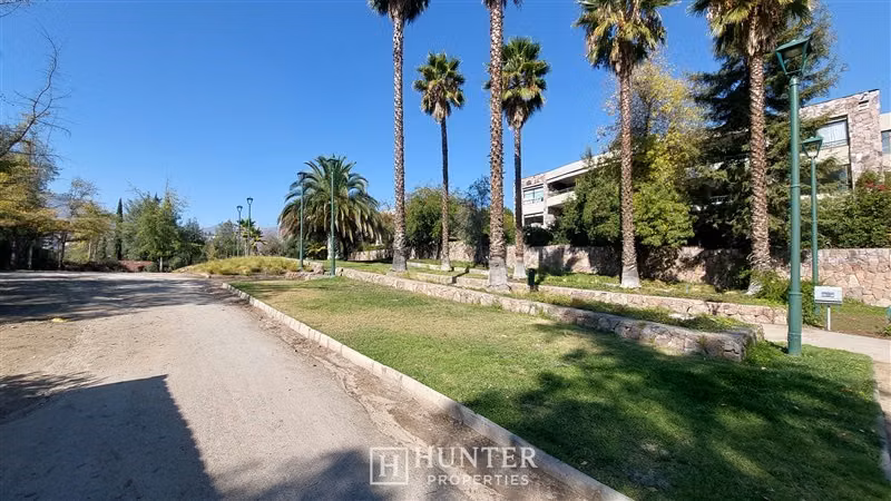 Hermoso y exclusivo 4D-3B en entorno verde tranquilo piscina