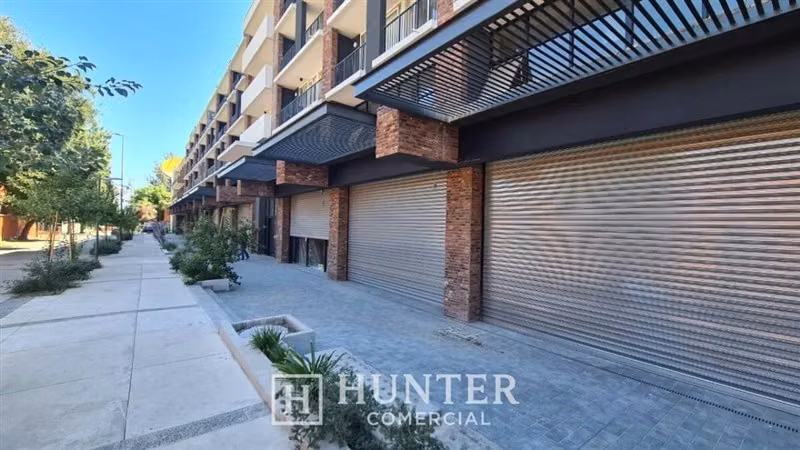 Local Comercial 77 m2 con Extraccion Bellavista Providencia