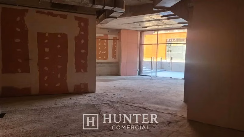 Local Comercial 77 m2 con Extraccion Bellavista Providencia