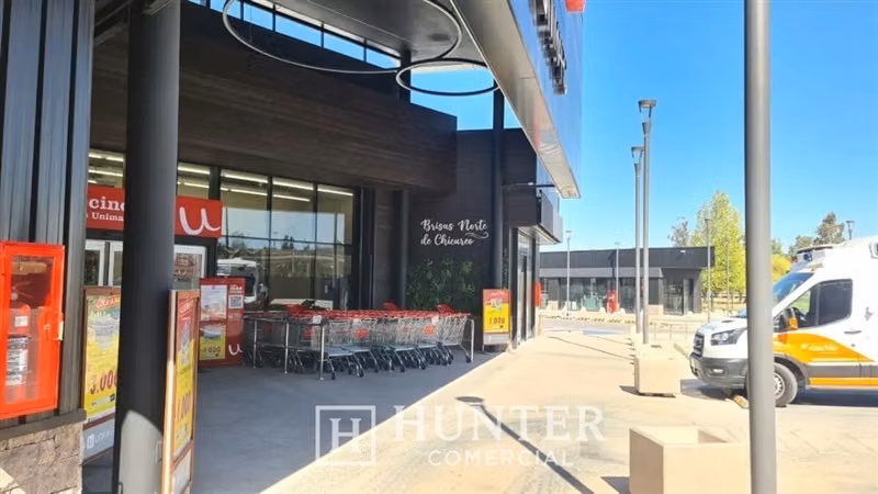 Local 80 M2 Nuevo Stripcenter Chicureo, Colina
