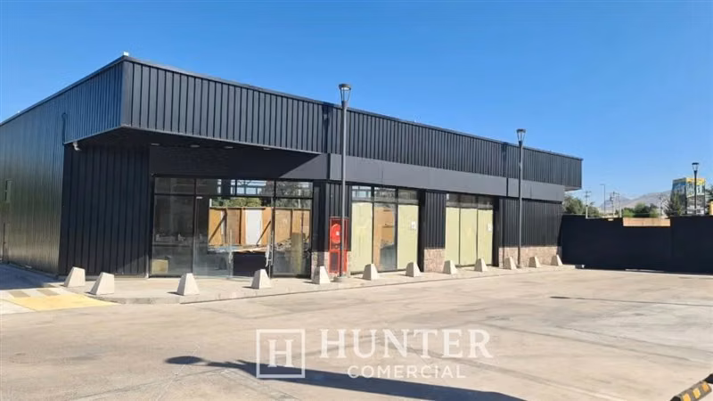 Local 216 M2 Nuevo Stripcenter Chicureo, Colina