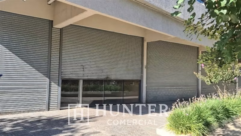 Local Comercial Retail-106 M2 -Avda Peru, Recoleta