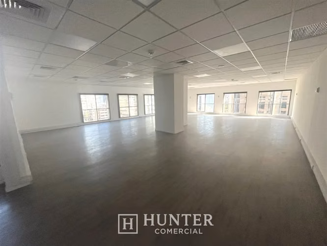 Oficina 264 M2 Planta Libre Habilitada El Golf , Las Condes