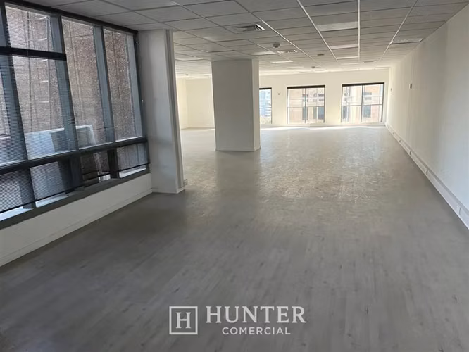 Oficina 264 M2 Planta Libre Habilitada El Golf , Las Condes