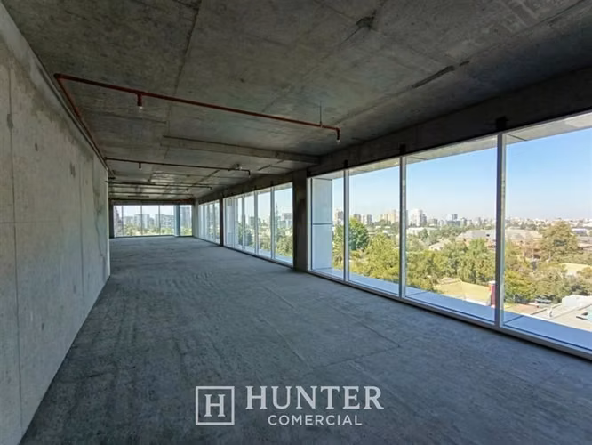 Oficinas Planta Libre de 400- 800 M2, cerca Metro Las Condes