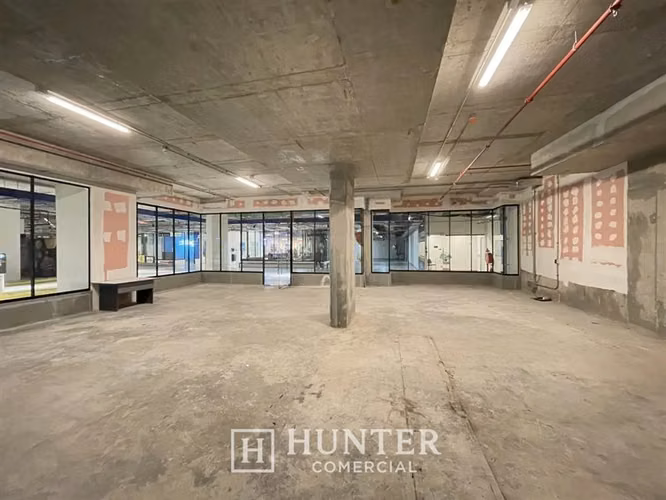 Local Comercial 138 M2 Vespucio-Renato Sanchez Las Condes