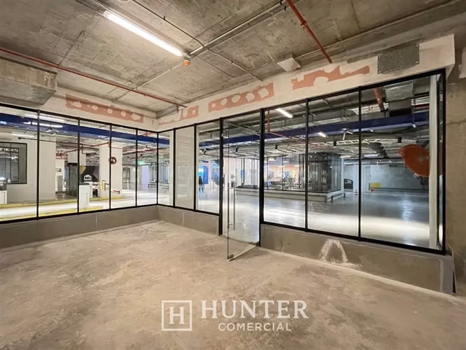 Local Comercial 138 M2 Vespucio-Renato Sanchez Las Condes