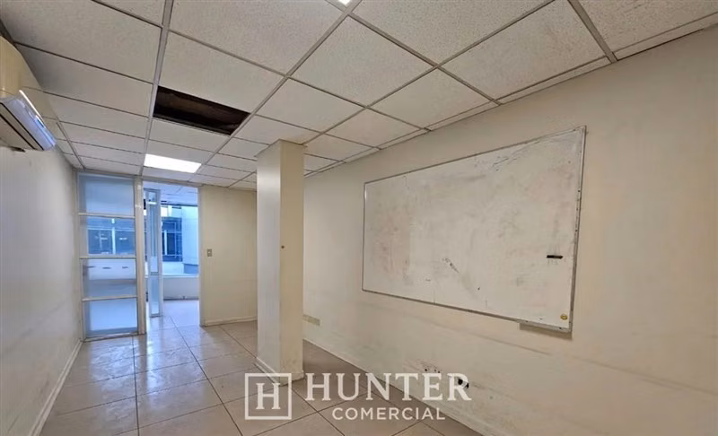 Local 332 M2 Apoquindo - El Golf arriendo en Las Condes