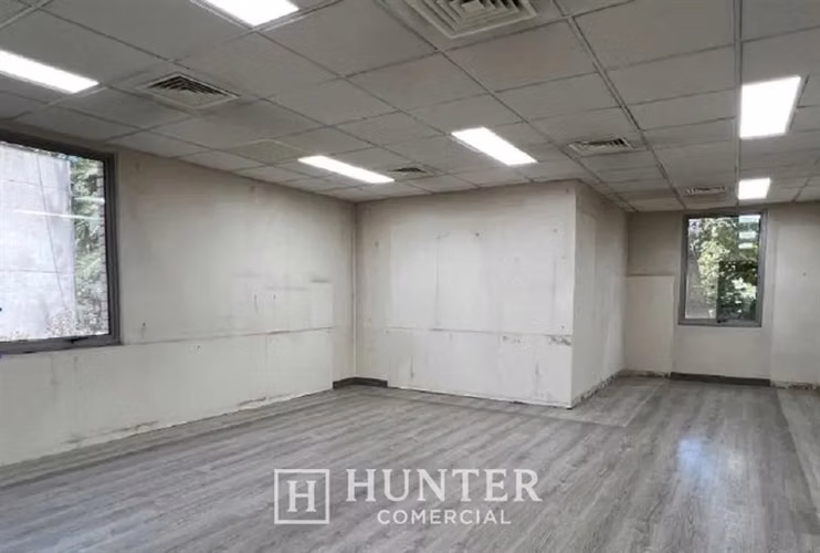 Oficina 434 M2 Open Space y Privados Metro P de Valdivia