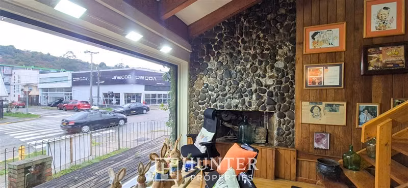 Oficina de 6 ambientes/2 baños en arriendo en Puerto Montt