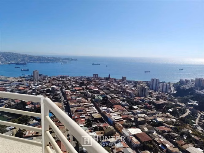 Departamento en venta de 3D+2B, vista a la bahía, Valparaíso