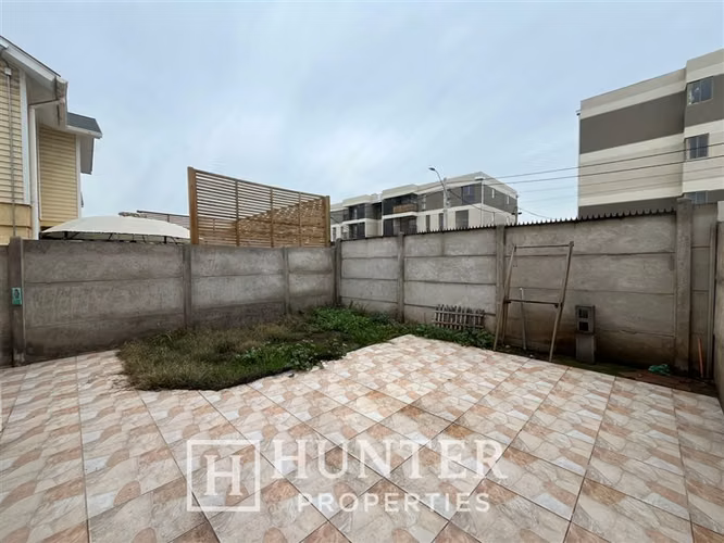 Casa en venta de 3 dorm. 2 baños en Padre Hurtado