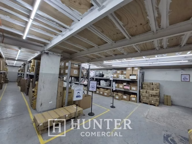 Industrial Bodegaje y oficinas 1867 M2, Santiago