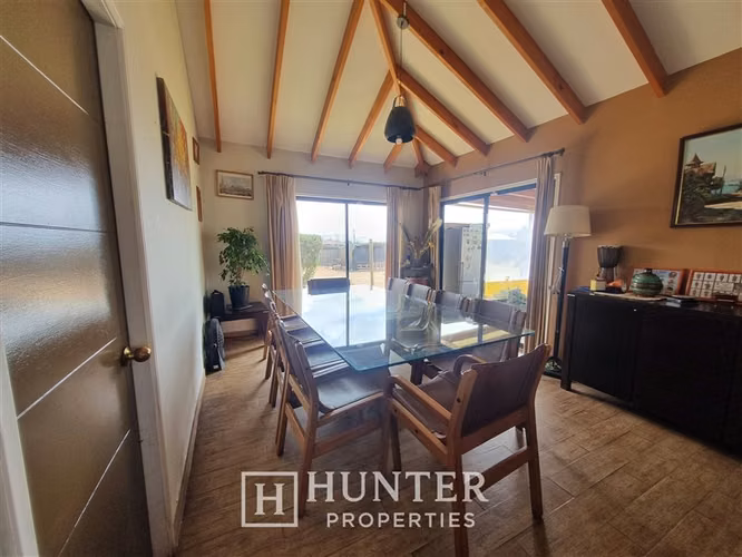 Casa en venta de 6 dorm. en La Serena