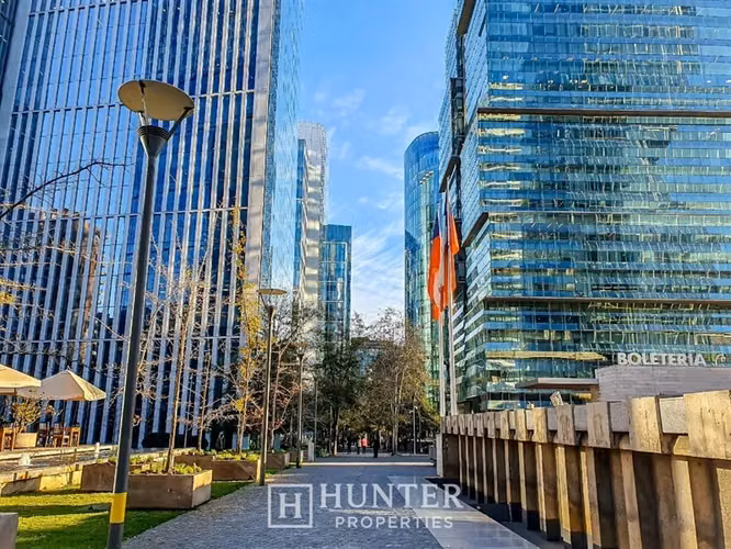 Oficina 346 M2 Nva. Las Condes, Metro Manquehue, Las Condes