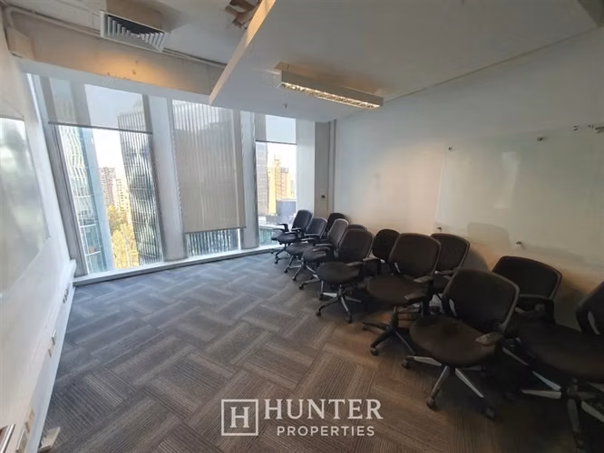 Oficina 346 M2 Nva. Las Condes, Metro Manquehue, Las Condes