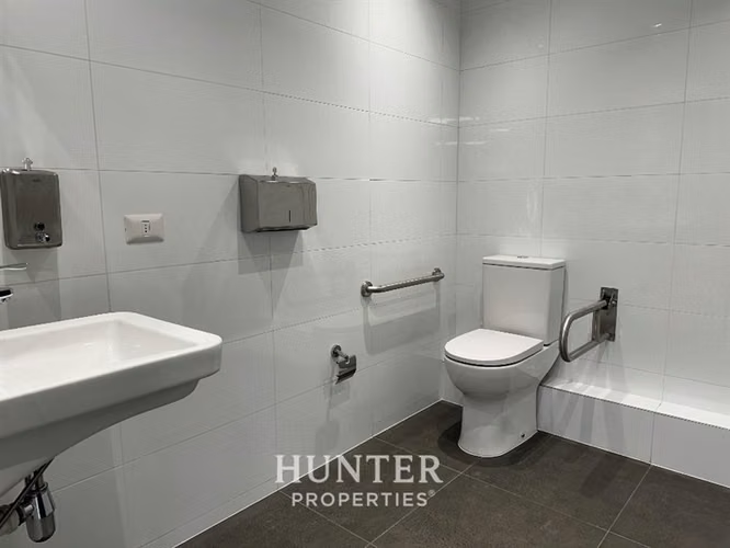 Oficina 110 M2 Sta. Maria Manquehue, Vitacura