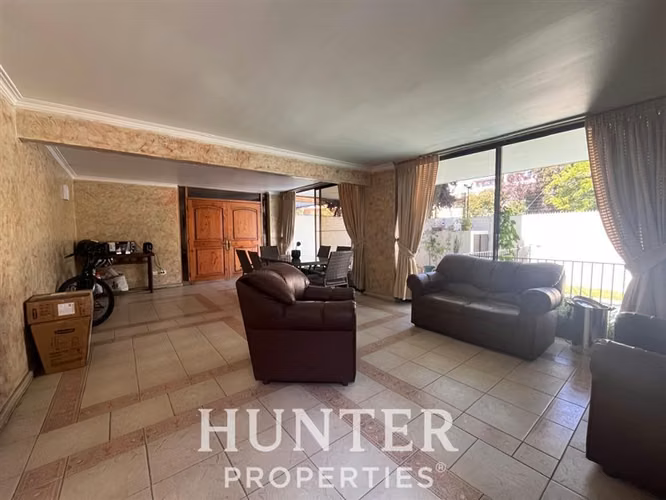 Departamento en venta de 3 Dorm. 3B. 1E. 1B Las Condes