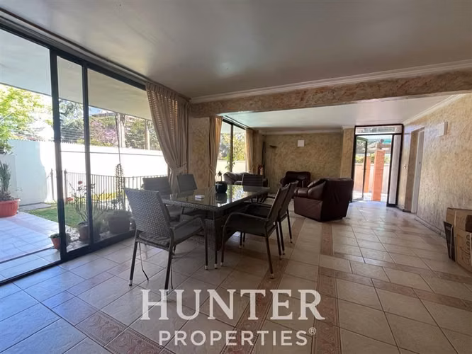 Departamento en venta de 3 Dorm. 3B. 1E. 1B Las Condes