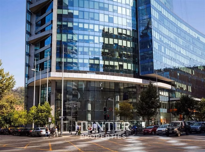 Oficina 732 M2 Torre Titanium arriendo en Las Condes - Imagen 14