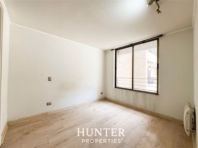 Inversión! Depto en venta 1D/1B Metro Irarrázabal