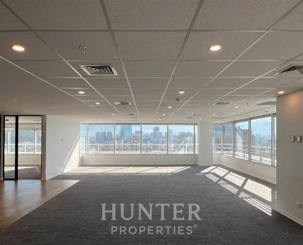 Oficina en arriendo en Providencia / Metro Pedro de Valdivia