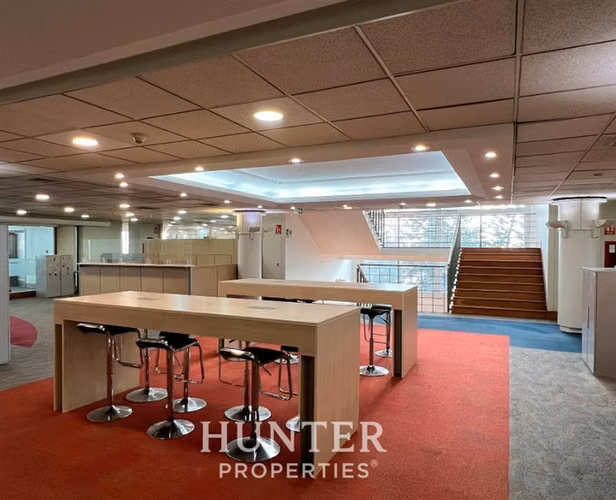 Oficina En Arriendo 5.076,3 m2 Renca / Sector Aeropuerto