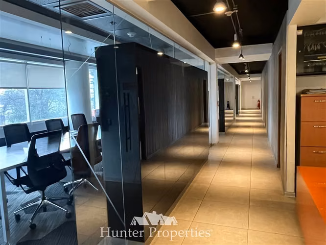 Oficina 300 M2; 8 P; 2 S.Reuniones; Avda. Las Condes