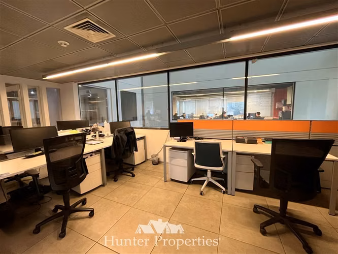 Oficina 300 M2; 8 P; 2 S.Reuniones; Avda. Las Condes