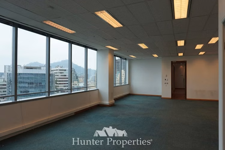 Oficina 193 mts habilitada arriendo El Golf Las Condes