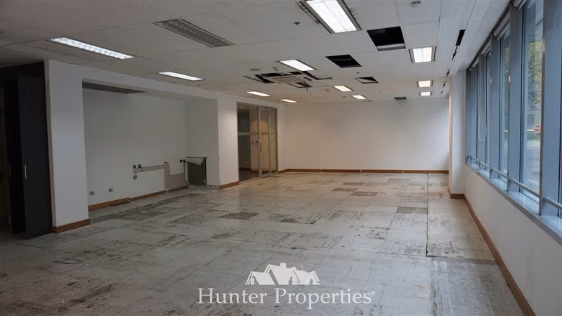 Oficina habilitada 380 M2 cercano a Metro Las Condes
