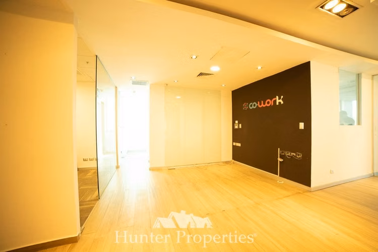 Oficina 612 Metros de nivel arriendo en Vitacura
