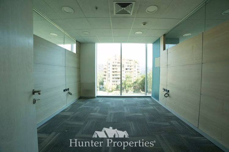 Oficina 612 Metros de nivel arriendo en Vitacura