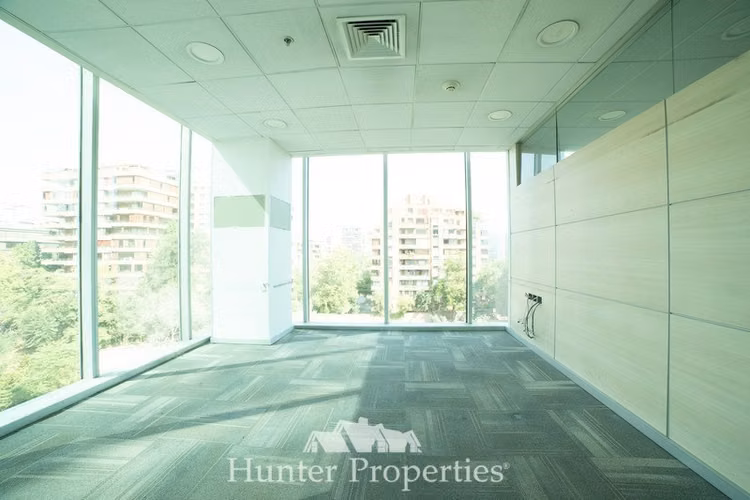 Oficina 612 Metros de nivel arriendo en Vitacura