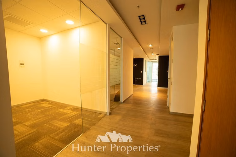 Oficina 612 Metros de nivel arriendo en Vitacura