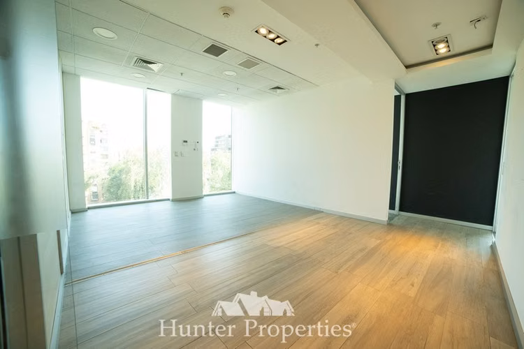 Oficina 612 Metros de nivel arriendo en Vitacura