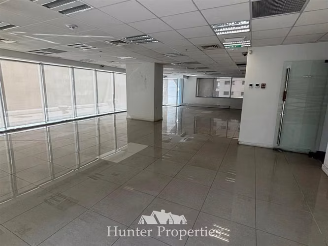 Oficina habilitada 316 m2 Sector El Golf Las Condes