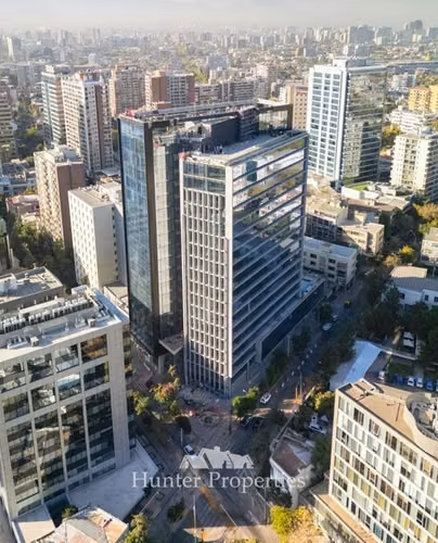 Oficina nueva 233 M2 en arriendo en Providencia