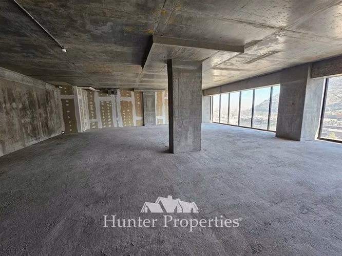 Oficina Nueva 360 M2 en arriendo en Providencia