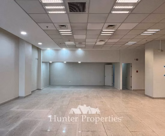 Oficina 233 m2 C. Empresarial en arriendo en Huechuraba