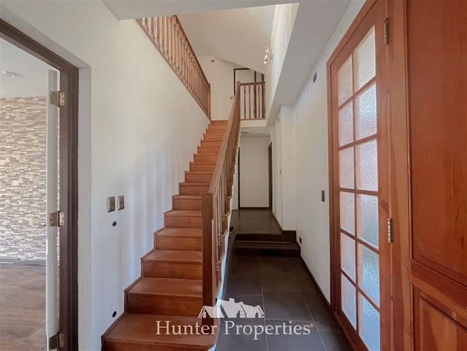 Casa en venta de 5 dorm. en La Reina