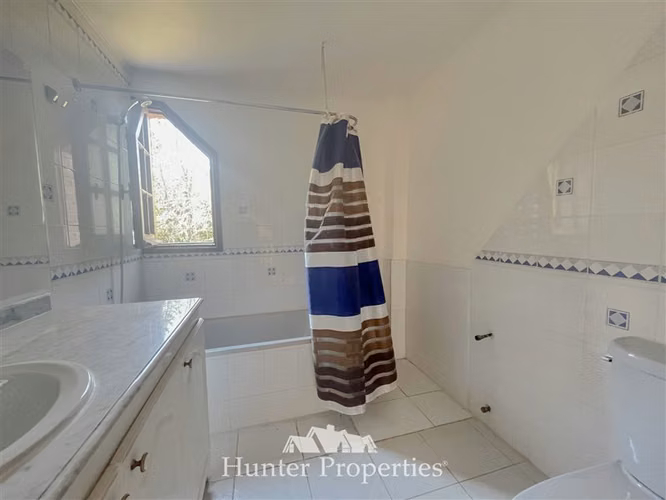 Casa en venta de 5 dorm. en La Reina