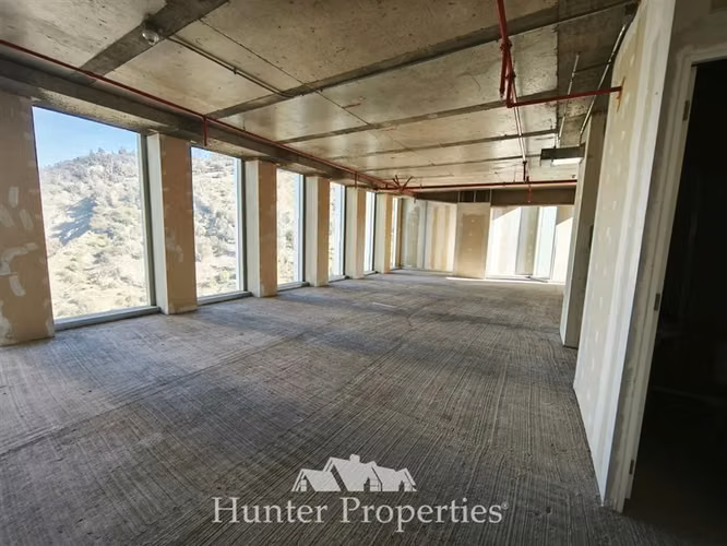 Oficina nueva en arriendo Torre Santa Maria en Providencia