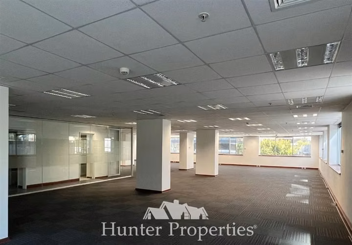 Oficina 529 M2 en arriendo en Providencia Metro Los Leones