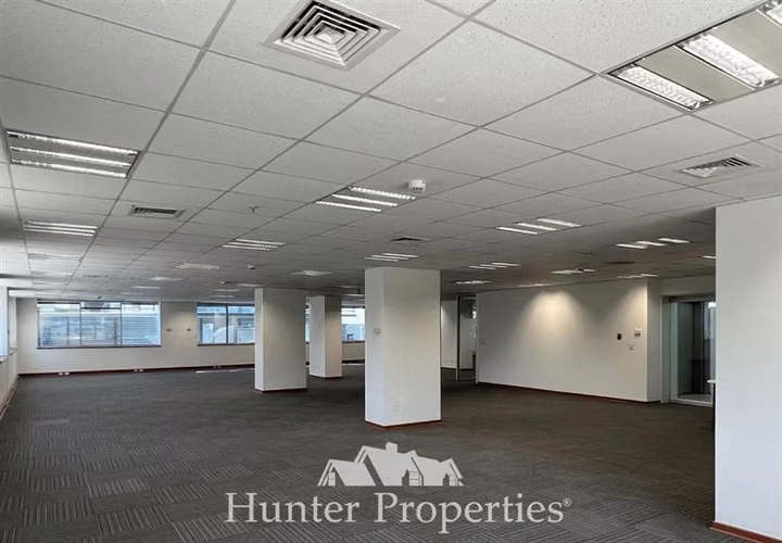 Oficina 529 M2 en arriendo en Providencia Metro Los Leones