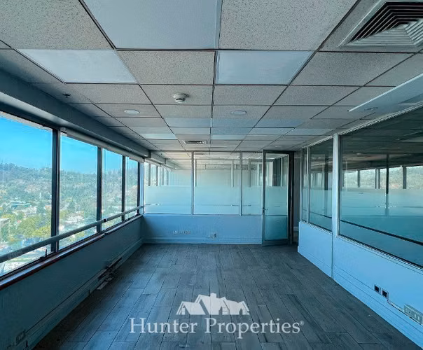 Oficina 423 M2 Centro Financiero arriendo en Las Condes
