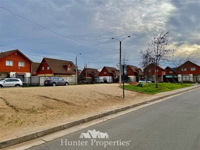 Casa en venta de 4D 3B 115M2 constr. 235 terreno las rastras