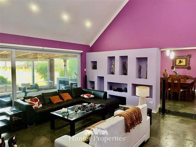 Parcela con casa de lujo de 5D, 3B se vende Brisas de Unihue